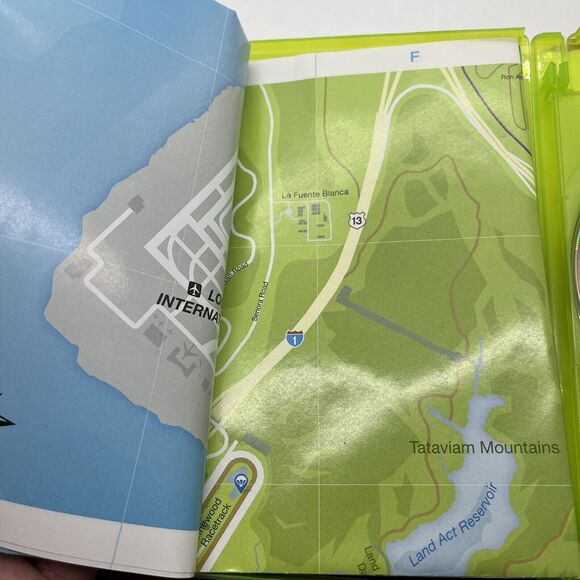 Grand Theft Auto V 5 Xbox 360 + Map - Tested - Picture 11 of 11